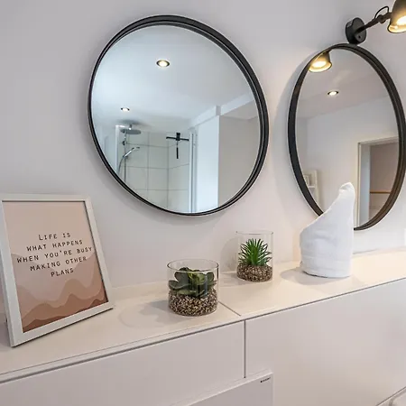 Goode Utsicht - Modern, Mit Weitsicht In Der * Flensburg