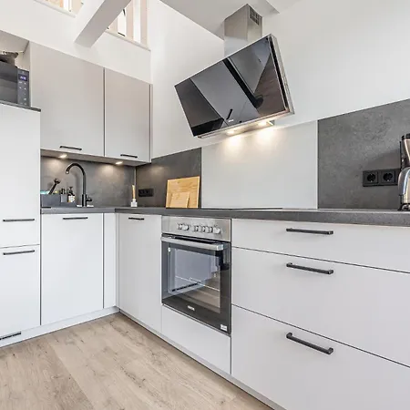 Goode Utsicht - Modern, Mit Weitsicht In Der *